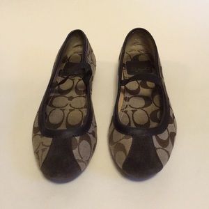 Coach flats